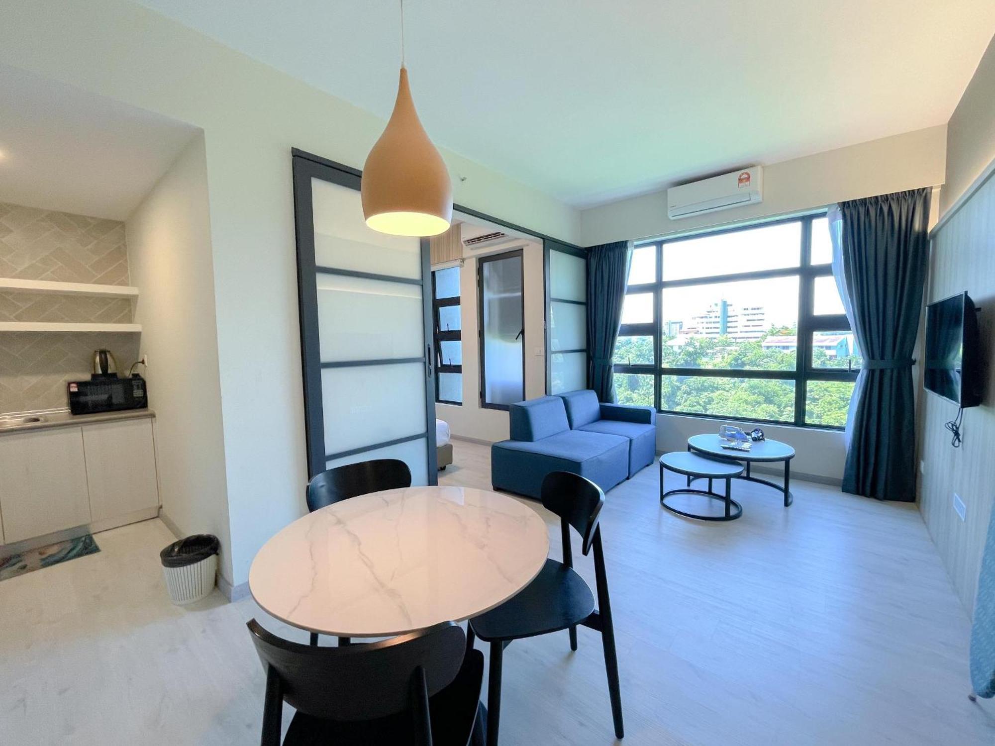 Vv Homestay Jesselton Quay Surla Sabah Mall Kk 亚庇贵赴行馆 Kota Kinabalu Exterior photo